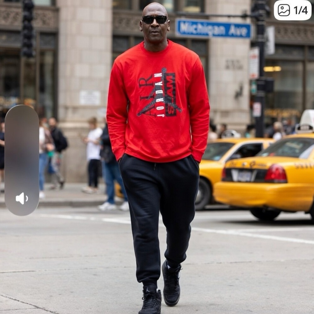 Air Jordan long sleeve T-shirt, Nike air size medium men